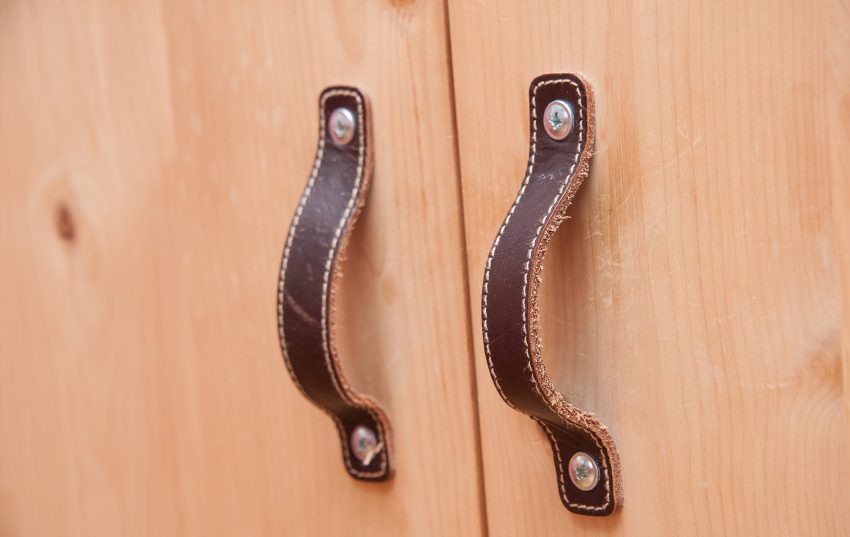 Foto: Kastengriffe vom Appartement, Ihrer Ferienwohnung Tirol in Serfaus Fiss Ladis im Familienurlaub.