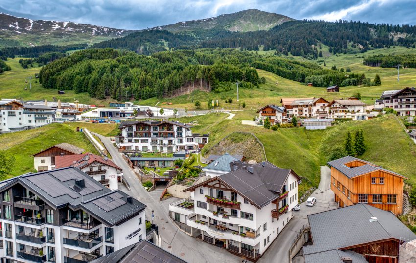Foto: Sommerzauber in Serfaus Fiss Ladis an der Ferienwohnung in Tirol im Appartement Familienurlaub.